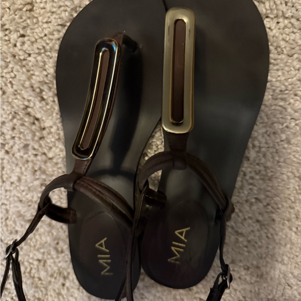MIA Brown Sandals